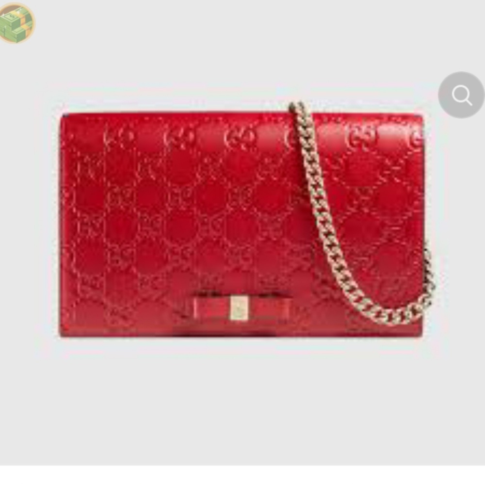 24 hour sale!! Authentic signature red gucci purse